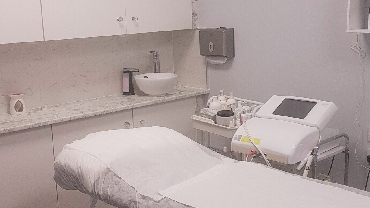 5e9d9d6f-63ee-4f7d-9af6-08a5e492a80b-5749003