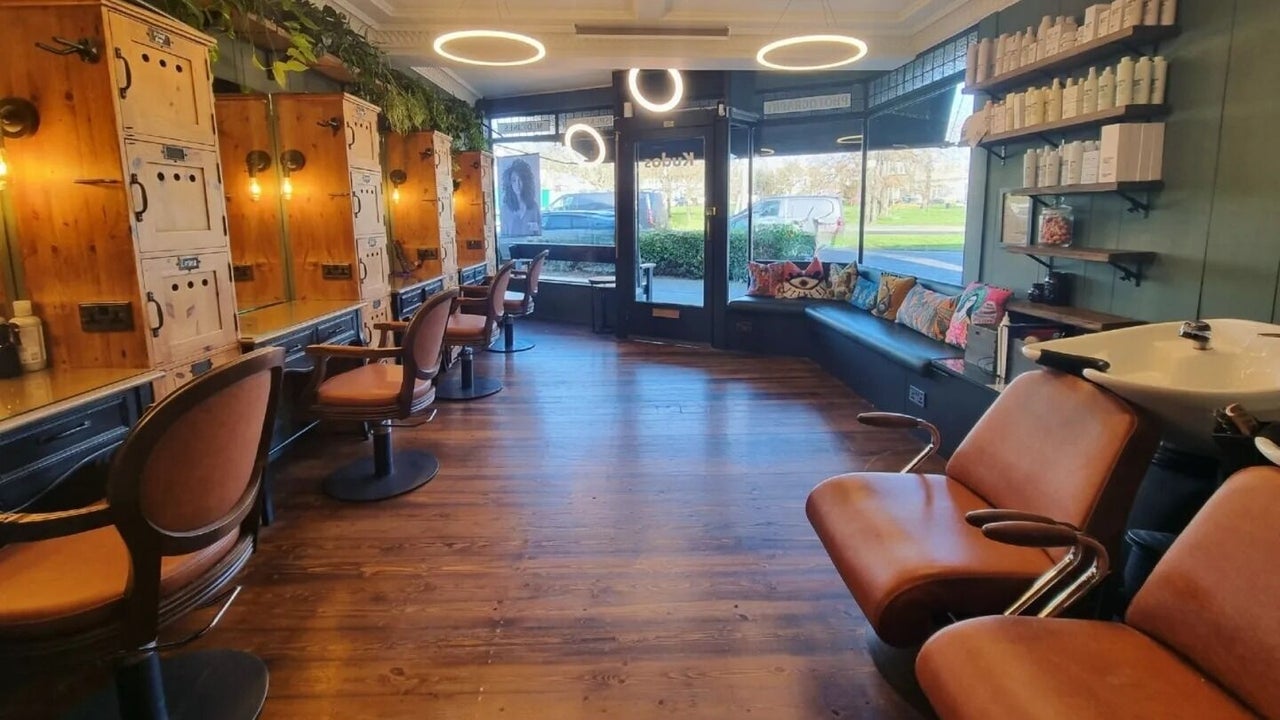 5f0d07bf-5d41-425b-92fe-0edf77198b2d-capellisalon-gb-england-essex-westcliff-on-sea-fresha-9382351