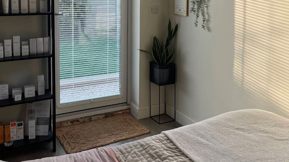 5fa48a5f-c7e9-43cb-92a4-3ed7ce074874-facialtheoryskinclinic-gb-england-thatcham-fresha-1836037