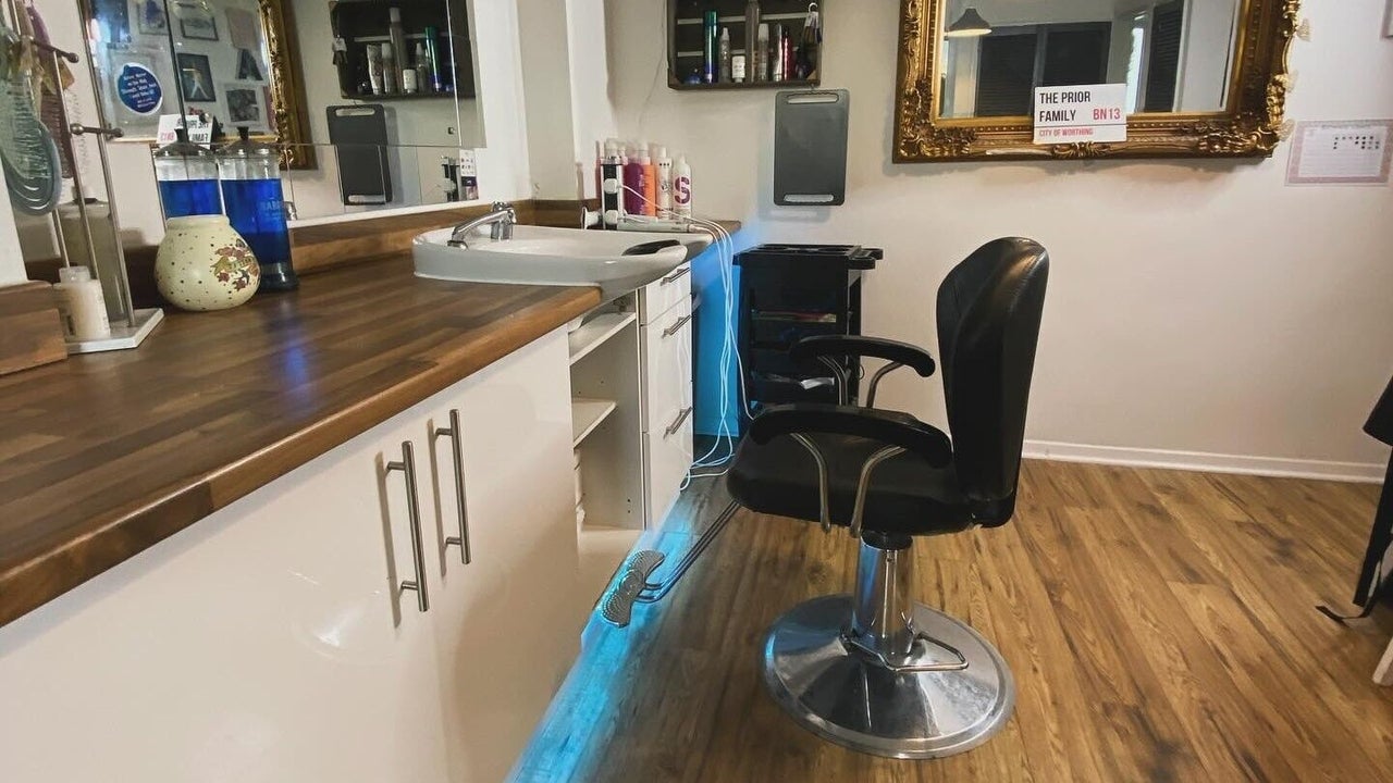 60c8249d-710c-4299-90e9-41ab23d815a6-amyrawlingshairdressing-gb-england-worthing-fresha-8497330