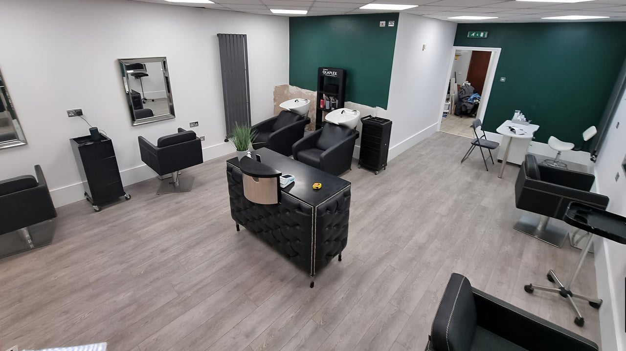 61e8c8b7-0c48-4137-8d1f-83fa28c394b4-chequershairandbeauty-gb-england-nortoncanescannock-fresha-1590781