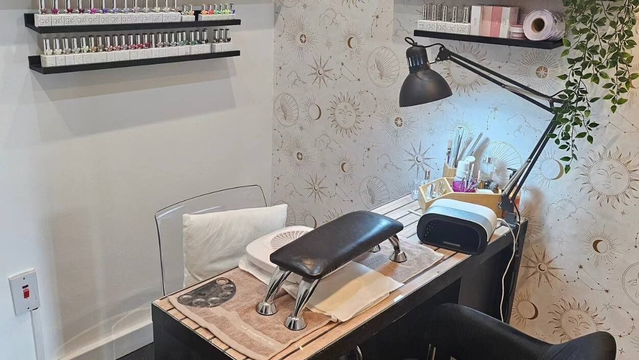 6233af34-a74a-44f4-8d28-087654541fe5-divinityholisticbeautytherapy-gb-england-heywood-fresha-4295945