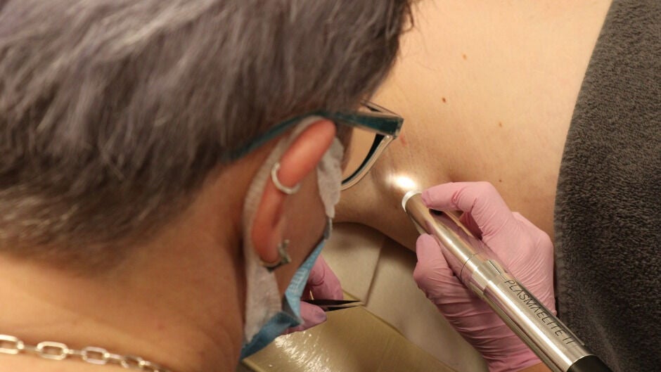 623b8213-d0eb-4789-9b94-1f1e5bce1631-5218924