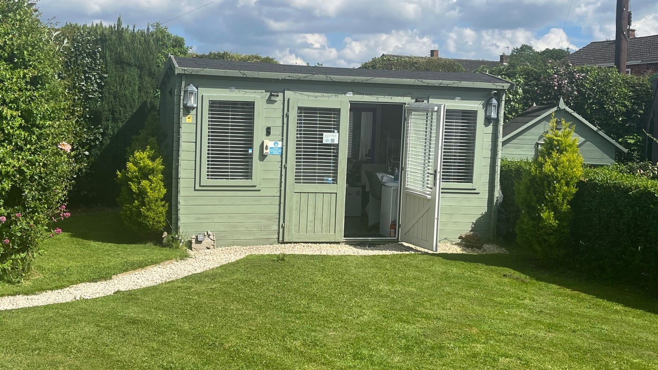 627a81f4-153c-471a-9663-81ce5f2ec9e6-admirenailsandbeautyshrewsbury-gb-england-shrewsbury-suttonfarm-fresha-2526351