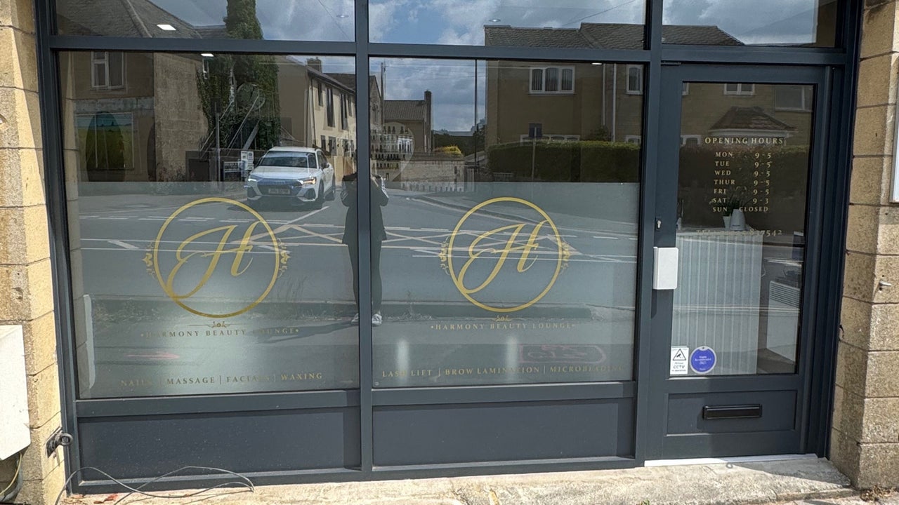 64fa0e07-a52c-48c3-9259-2840218b54cd-harmonybeautylounge-gb-england-bath-fresha-3733696