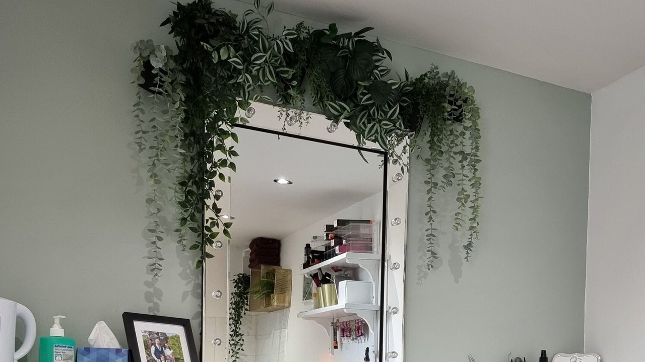 652ab928-c01a-486d-9fd5-d7ffedcce8b9-crowninggloryhair-gb-england-canveyisland-fresha-4927332