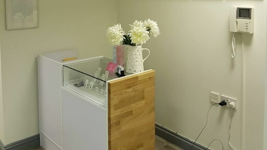 668ea04e-cb17-4c9f-9924-6c65f3b5df7e-remotetherapies-gb-england-shillingford-fresha-7934072