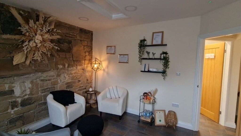 669193c8-6d56-459f-8d0e-d10c4c1bf35d-sanctumaestheticsandtrainingacadamy-gb-england-huddersfield-paddock-fresha-8754041