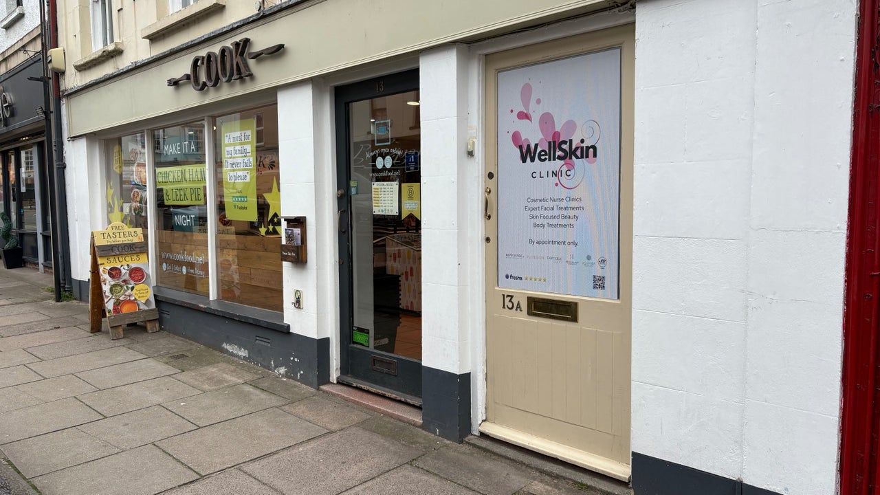 67dfbf07-ac65-4ec1-931f-bec159747611-wellskinclinic-gb-england-wells-fresha-8537646