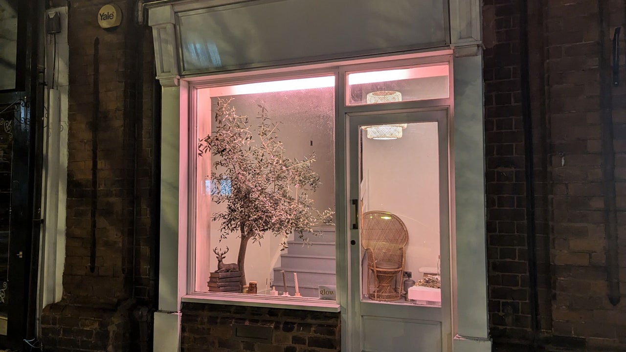 68035637-8208-4e9c-b100-1fe2145a006c-glowlabdoctors-gb-england-rugeley-fresha-1411555