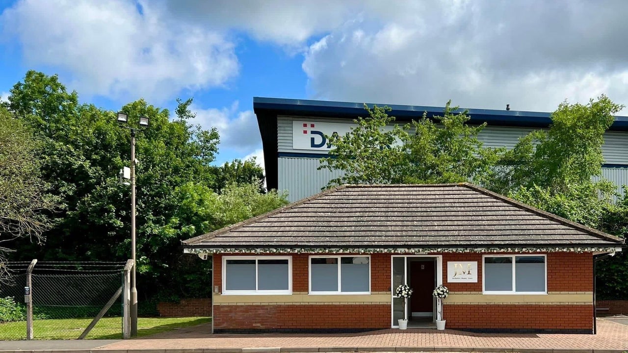 68285981-668e-4432-95f7-3d65c1801a3e-jmaestheticallyyours-gb-england-hilton-fresha-2951663