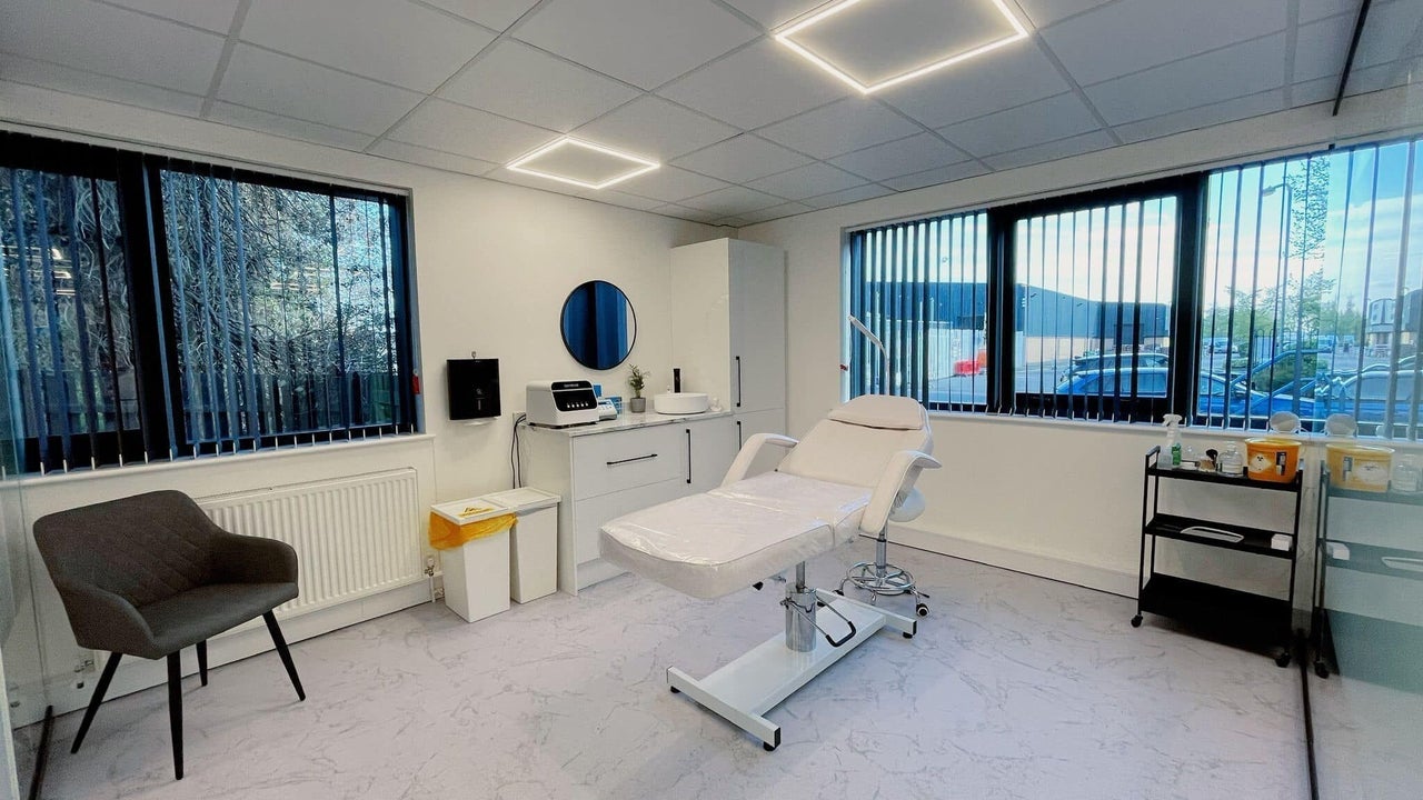 68888db4-2119-4ff9-8b71-3bac5a169439-bellefemmeaestheticstrainingacademy-gb-england-shirley-fresha-3822057