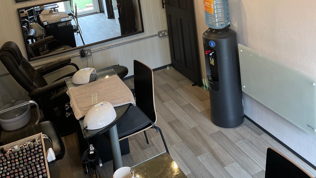 69024d44-dd68-46db-aef9-47e337743cad-polishedofswinton-gb-england-swinton-fresha-4810711