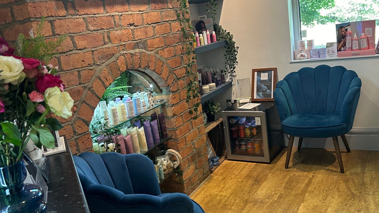 6a03d26d-fd35-408c-b17b-5e89b743dad8-artisansalon-gb-england-shepley-fresha-6718008