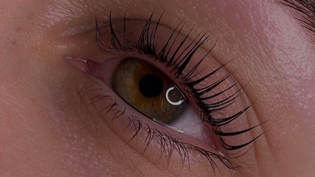 6a201f12-49d6-43f9-bcf4-1b20010a1051-6989047