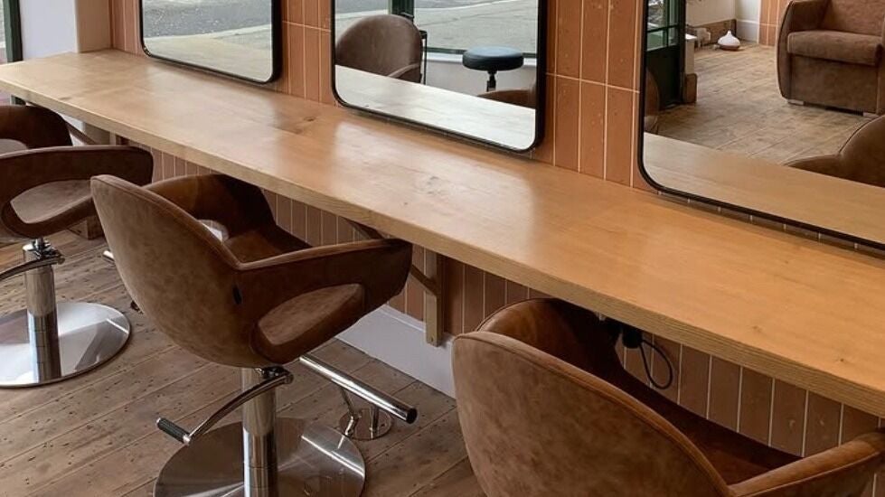 6b1e66f2-03a9-4159-82f1-12b35bad18c8-rockeyshairstudio-gb-england-braunton-fresha-8264242