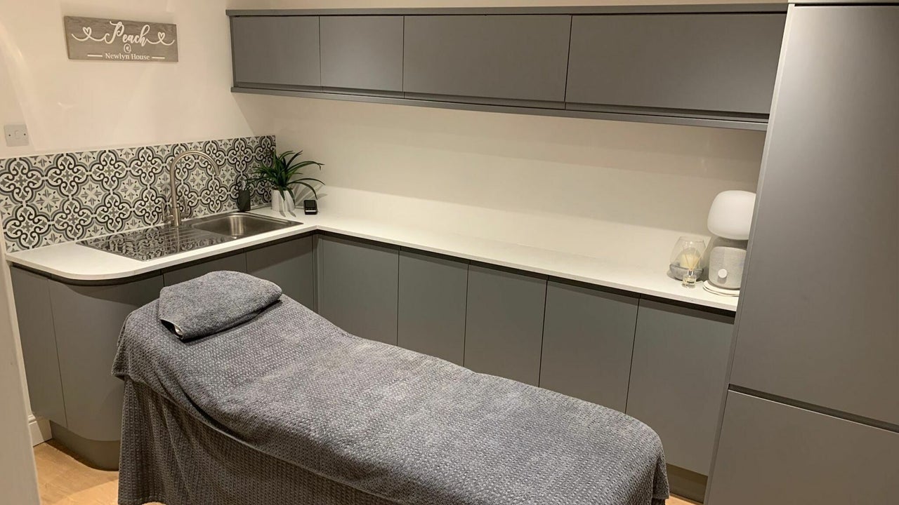 6b2a2983-d366-40cb-8ef2-b4299787ed8d-6756597