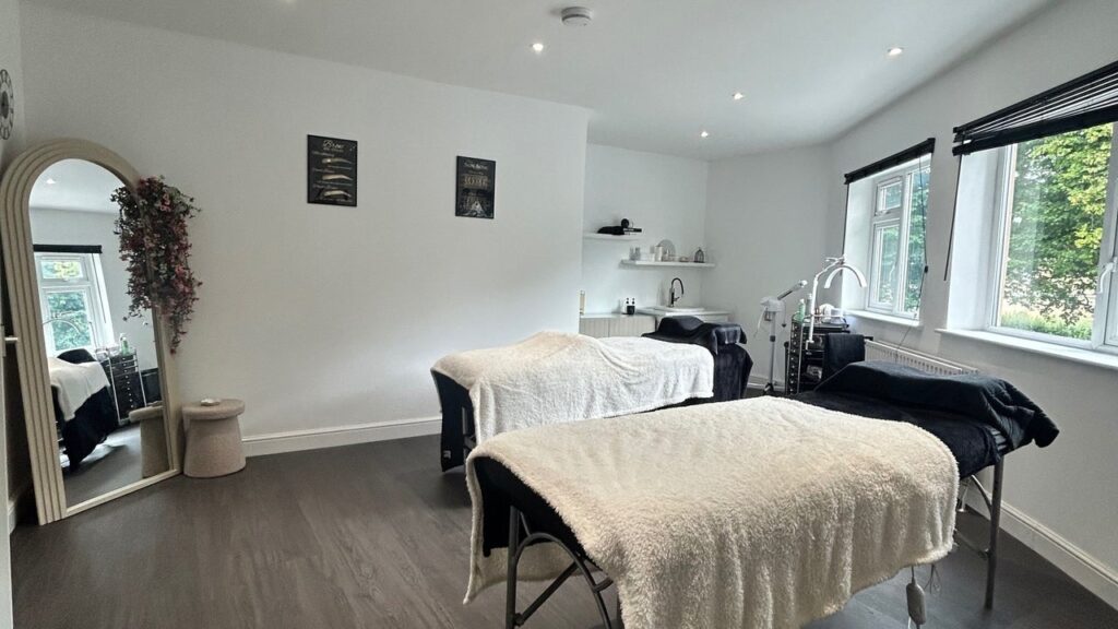 6c0f42fd-3598-4b15-91bc-5f1563085118-lauraannebeauty-im-douglas-douglas-fresha-1653587