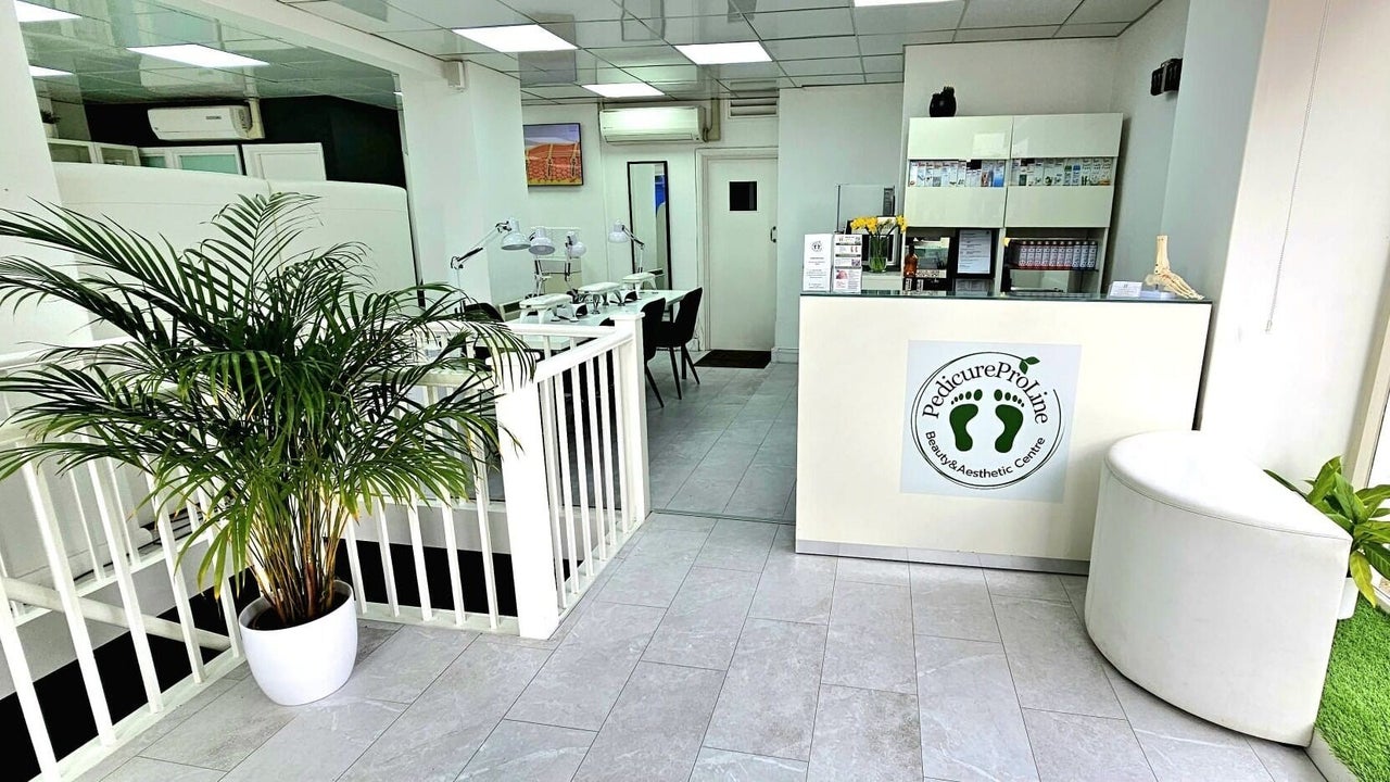 6c337bcc-7deb-433d-9c21-1963cbe975b5-pedicureprolinebeautyaestheticcentre-gb-england-kingstonuponthames-fresha-3757594