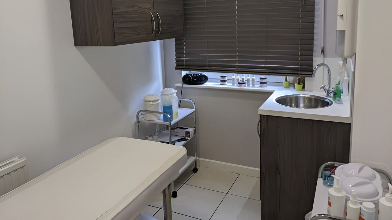 6ccea17b-96ed-4934-bf70-d91ab00e328d-braziliantwaxinghaydnroad-gb-england-nottingham-sherwood-fresha-2788084