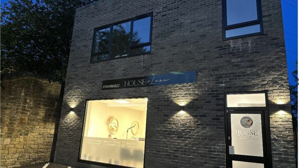 6d985b80-815f-4e83-abd1-2d5c0ccadc04-browaddict-gb-england-sheffield-fresha-1734900