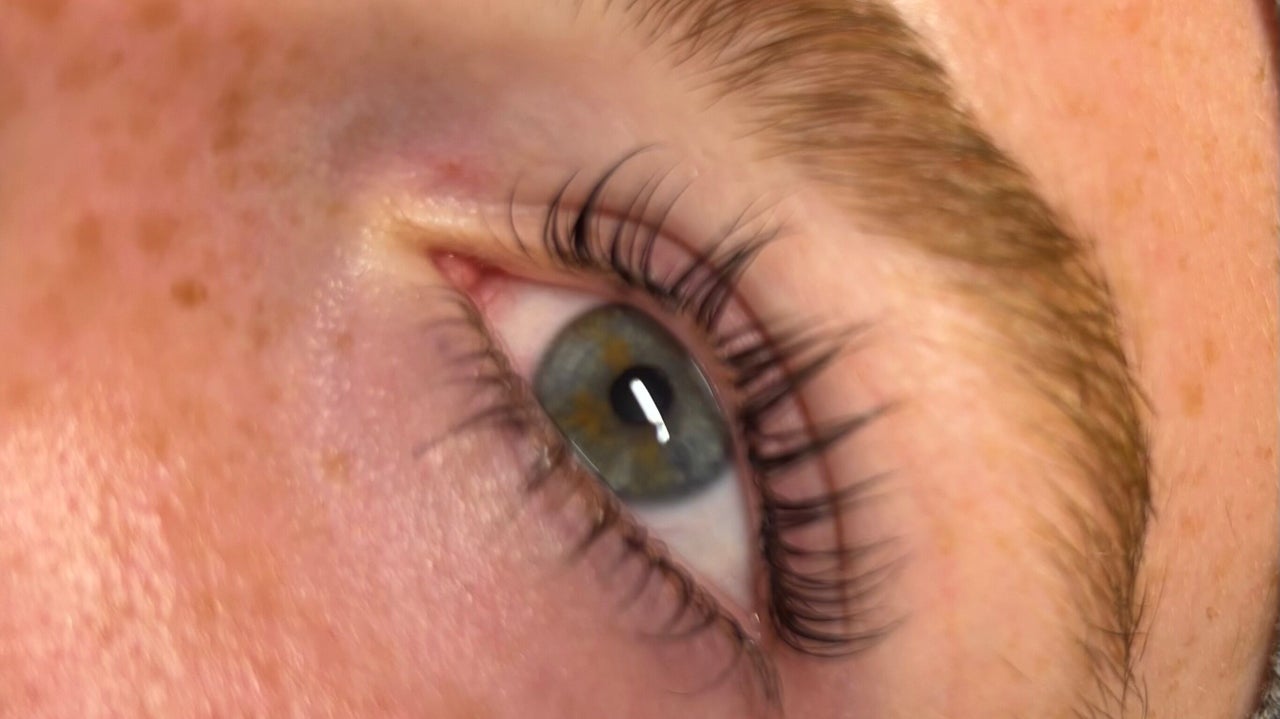 6f12522e-4e03-49bb-9afc-a10468fc1022-chloepearsonbeauty-gb-scotland-castleavenueindustrialestate-fresha-1514742