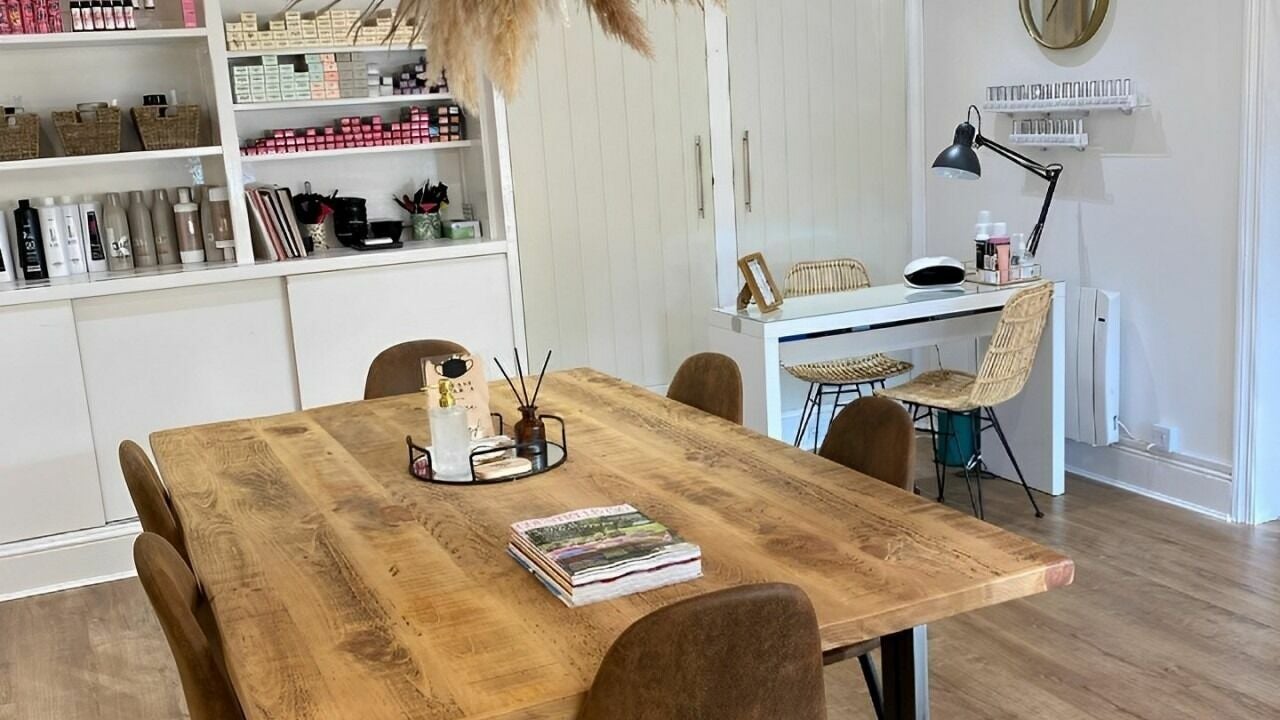 6fe43758-991a-4d33-a7f0-a84f0c606ab3-emilykatehair-gb-england-brigg-fresha-6998495