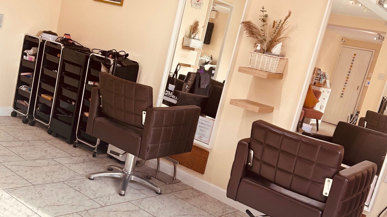 70930a6c-37d0-4e64-9f6b-2d3601ad4f75-bobbypinsnewclientspleasecontactusfirst-gb-england-bromsgrove-fresha-9088988