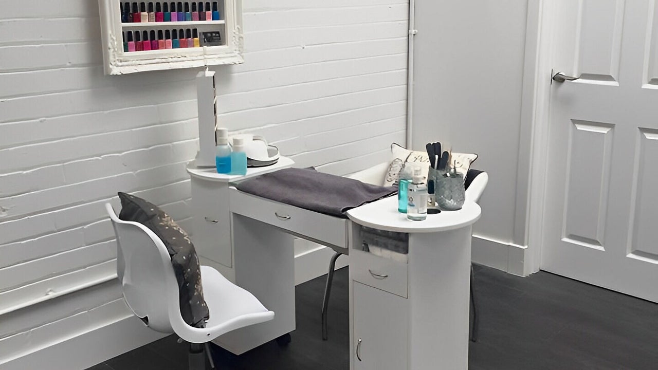 70cda36c-b640-49d9-bdc2-d77dba2ee02d-beebeauty-gb-scotland-bathgate-fresha-2934224