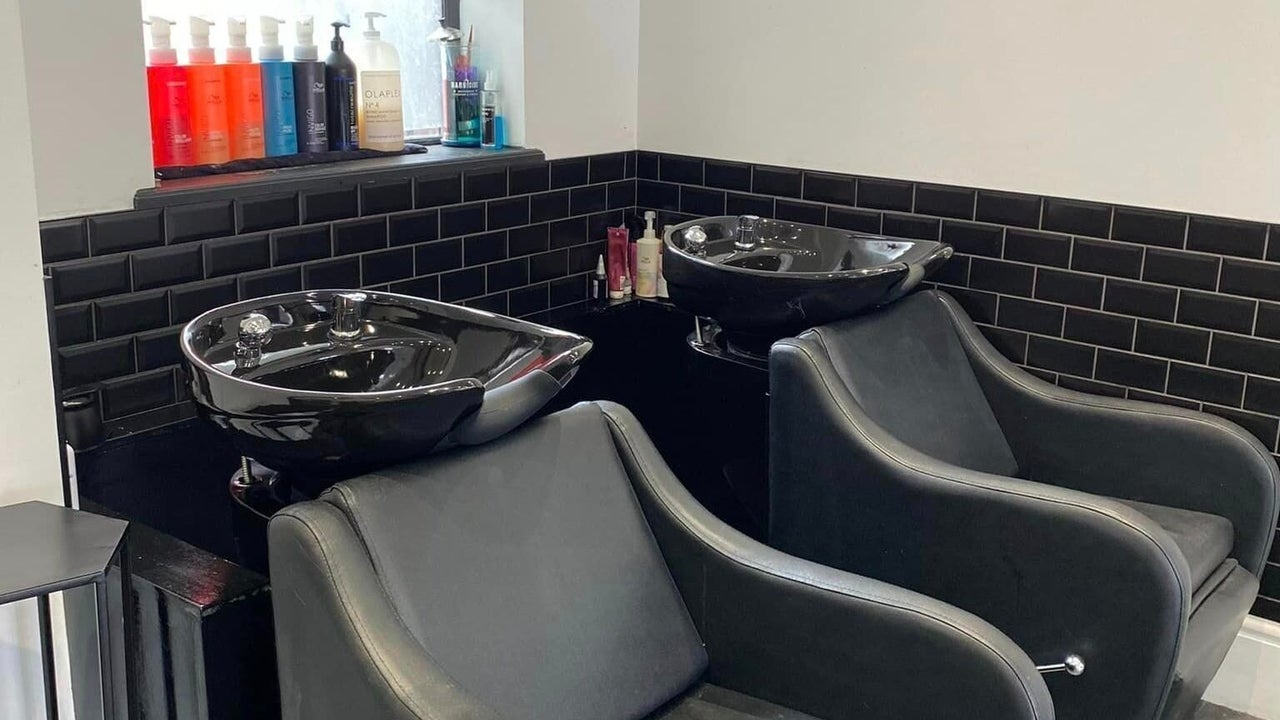 7266f332-b618-408c-89b2-0605aa97d8f1-atelierhairlaserandbeautystudio-gb-england-bolton-fresha-9313967