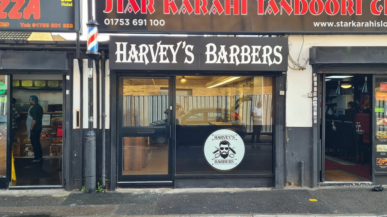 727d4ffc-5f4e-45c0-a30b-b03c8408d573-harveysbarbers-gb-england-slough-fresha-5485841