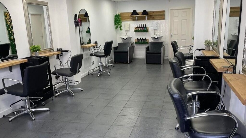 73e70ca0-5240-4104-bf55-e4700fc7ac2e-thesalonhisandhersbroughtonastley-gb-england-broughtonastley-leicestershire-fresha-1484996