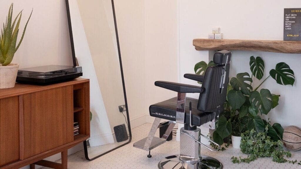 73fa913f-7901-4d79-9ab4-36b72fed38cd-powslapbarbers-gb-england-knutsford-fresha-8794800