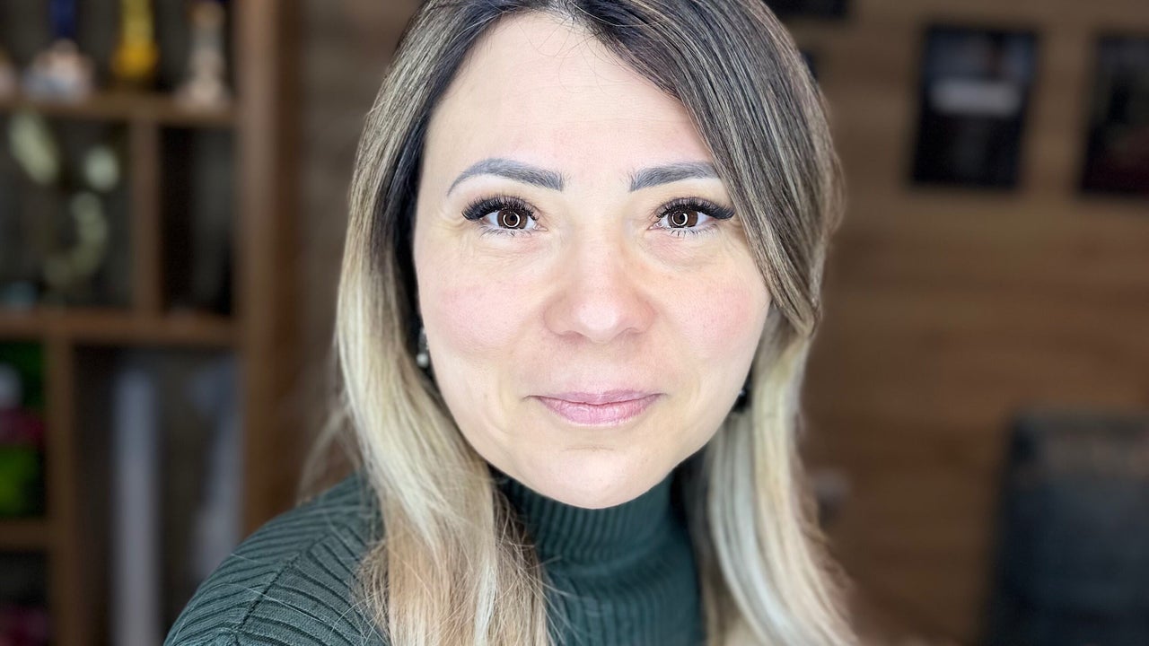 74386b06-c40b-433d-be52-9de44f25d543-zhenyaslashroom-gb-england-shrewsbury-fresha-4475458