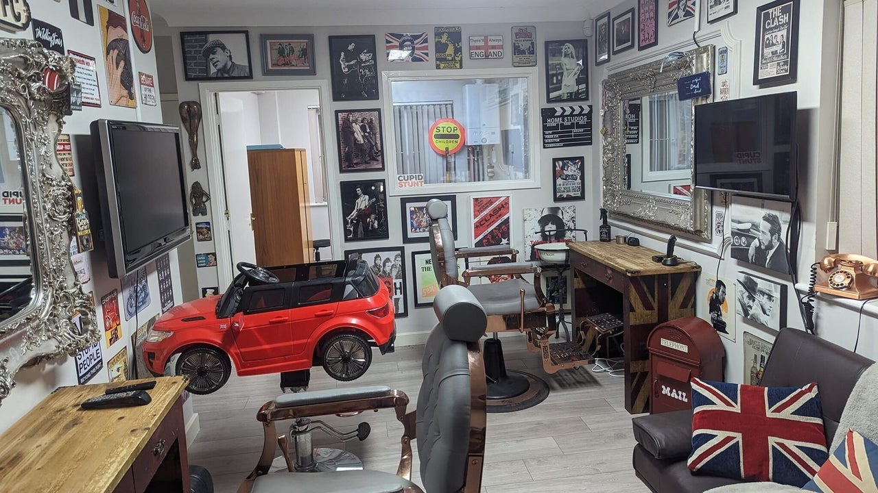 74b54eac-e5ce-4408-b704-fc34242b5f6e-fredsbarbers-gb-england-crawley-sussex-fresha-8667153