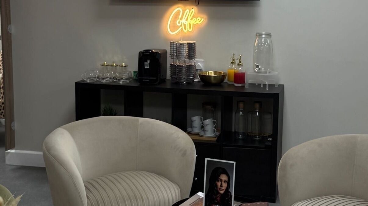 74d71ca6-e007-476f-abce-47ec6415f919-hairbyhollyhaxton-gb-england-swindon-fresha-6928910