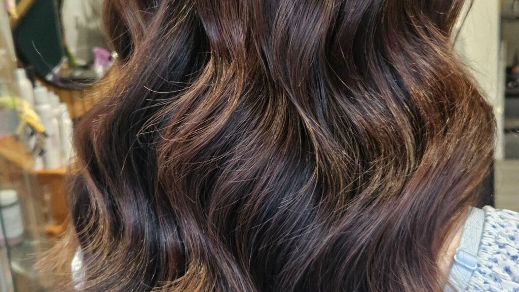 74f73d7f-9fe4-4d8e-93a6-f9a9b351801c-allaboutyou-gb-scotland-armadale-fresha-5573075