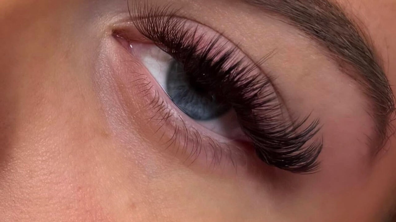 7597ca77-f001-460e-ae1d-5ec99092ea55-lbcosmetics-gb-england-holland-on-sea-fresha-9925178