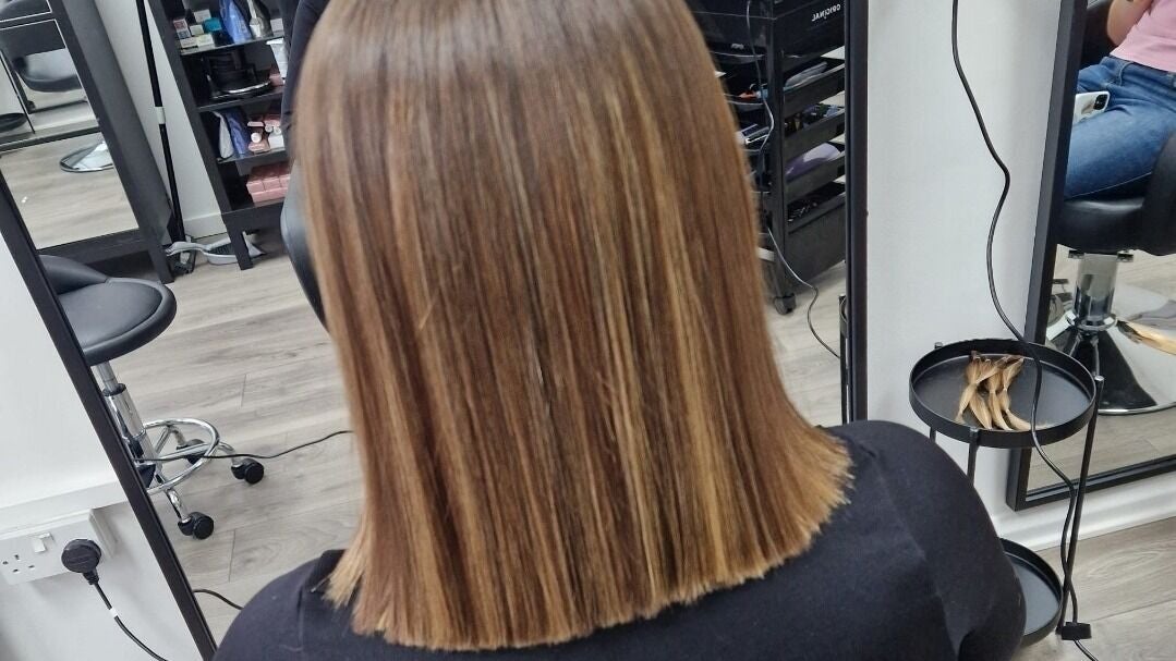 773a1db5-b6a3-4ee4-811c-f8103f516962-asskhairstudio-gb-england-cheltenham-fresha-4330612