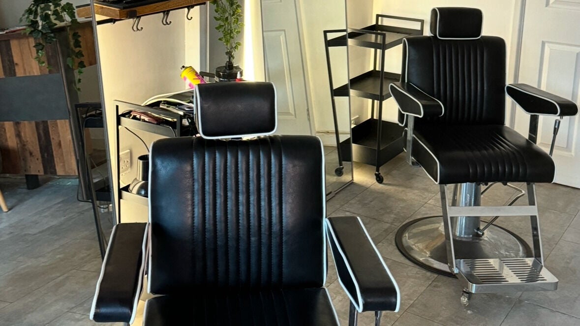 775651ad-14f9-45ff-ba15-f2b91908db26-no14barbershop-gb-england-plymouth-fresha-3857262
