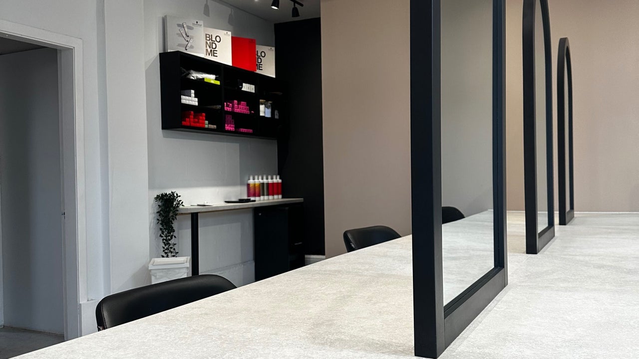 77f64961-ed5c-4485-8816-ed4dfb2415d7-exhibitstudio-gb-scotland-uphall-fresha-9273651