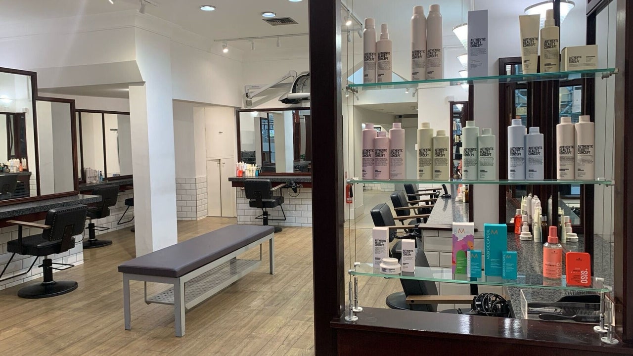 781e11cf-d204-4e4b-9efd-ba26524a0a51-mahoganyhair-turlstreet-gb-england-oxford-fresha-4103558