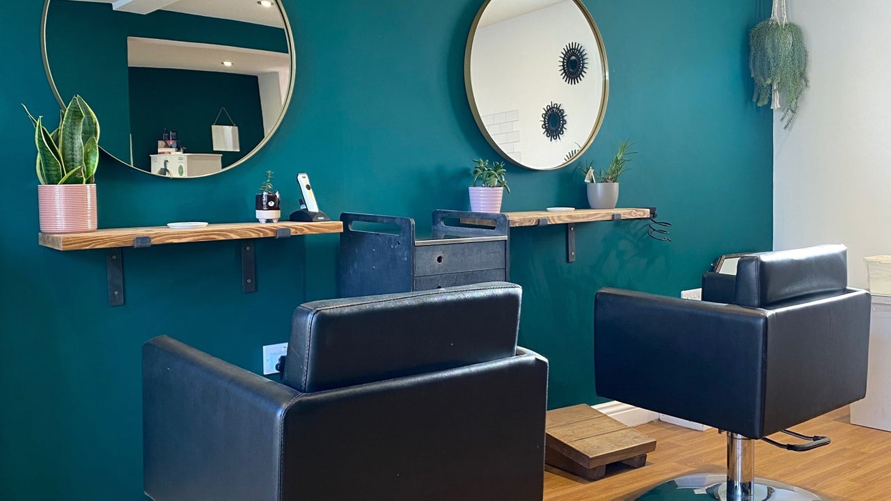 79881d63-65f3-4211-bff3-104ed7b6f35e-fringe-gb-england-bolsover-fresha-4633600