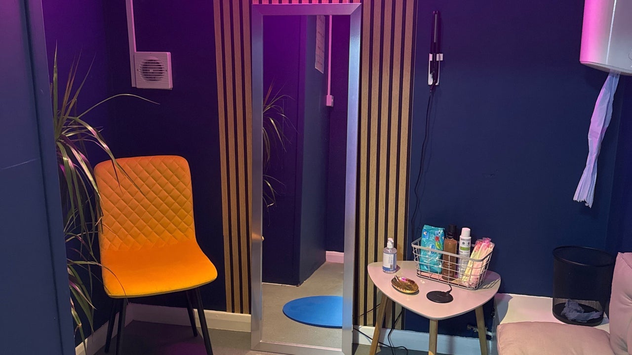 79b7d2d8-983a-470c-89b6-97e301c9d966-hiddenhotspottanningsalon-gb-england-louth-fresha-2766513