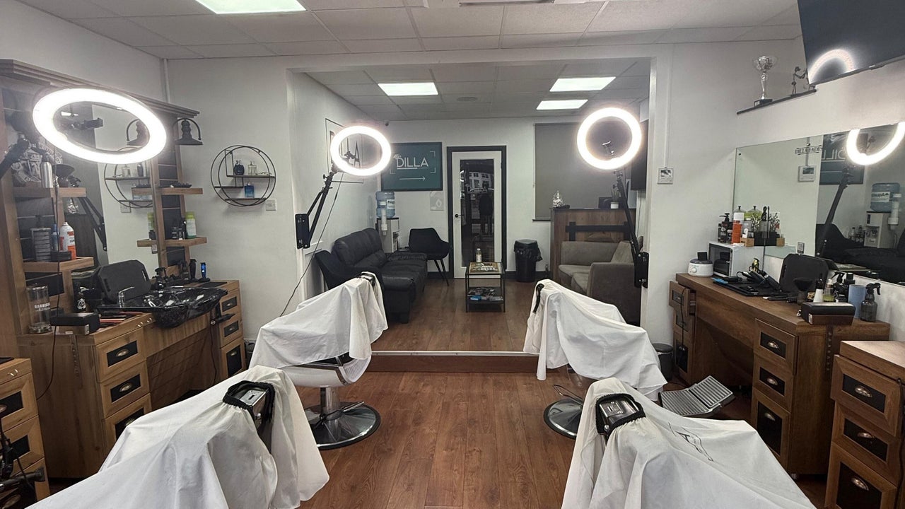 7a69fc77-405f-4f0f-81f2-cfe39a5ab1d1-dillabarbershopurmston-gb-england-urmston-fresha-5480263