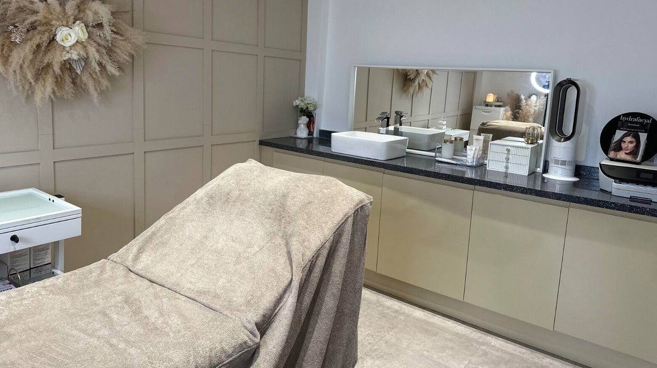 7a9f7e45-6387-46fa-a7f8-0d6ece5ca912-theaestheticrooms-gb-england-rochdale-norden-fresha-9606228