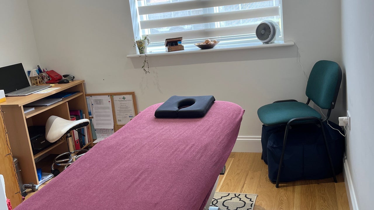 7b1a6aef-cf2b-42b0-b7b0-a34bd7e4df54-jhsportmanualtherapy-gb-england-norwich-blofieldheath-fresha-2416158