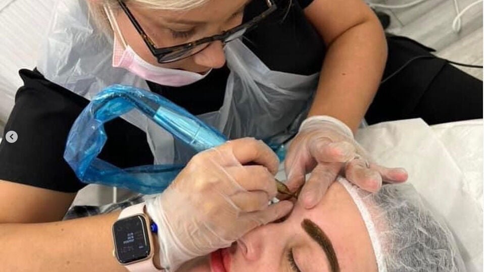 7b2267ee-d0b2-4633-89a5-acfff8ef3eeb-beaubysdb-gb-england-castleford-fresha-3240192