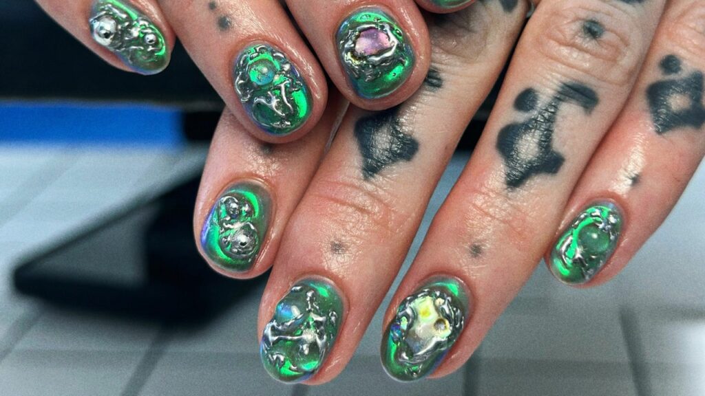 7b85cdcd-605d-4867-bfd0-77dc4976659e-alienclawsss-gb-scotland-glasgow-fresha-4965475