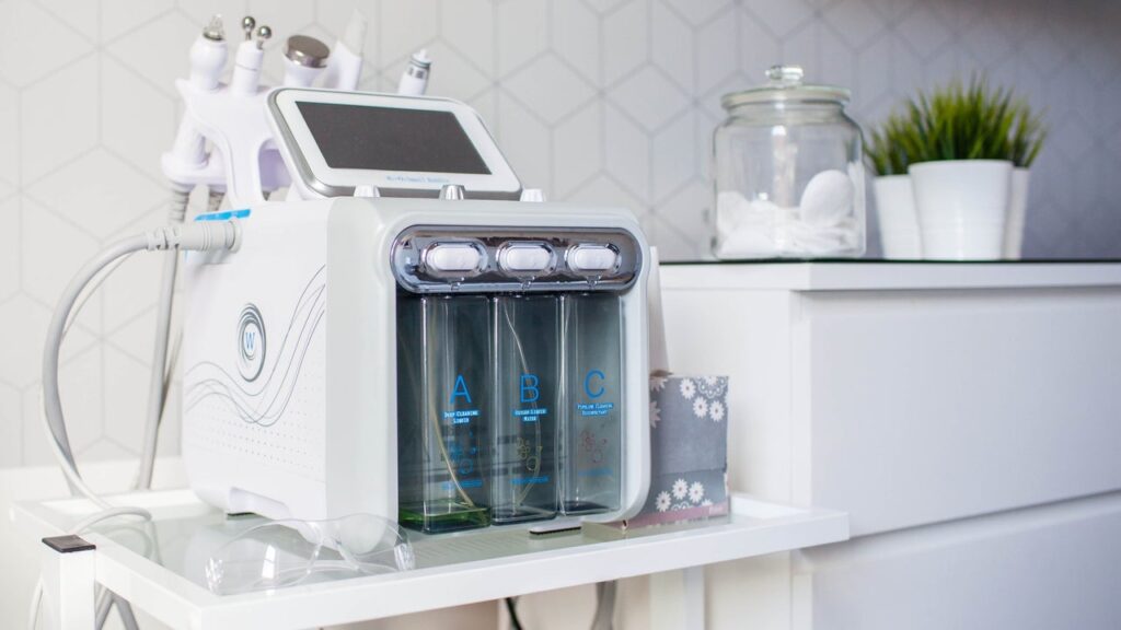 7b8bc886-92e4-4ea3-bfab-e725f49b9b40-8153184